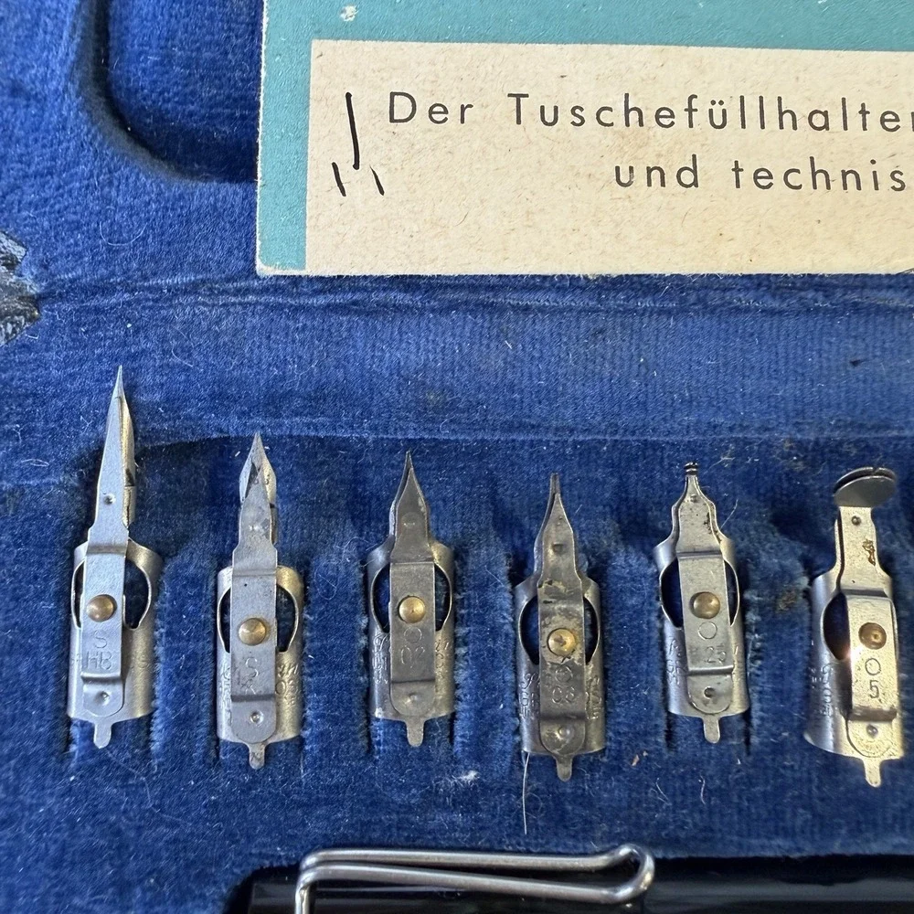 Pelikan vtg graphos